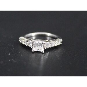 Sterling Silver 925 ladies CZ Princess cut Engagement Ring Promise Ring Size 5.5